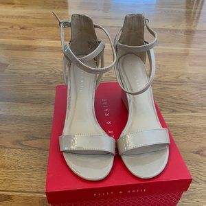 Kelly & Katie Wedge Nude Beige Sandal Size 9.5